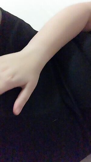 Ever fantasize about your secretary inating you? 😏 Available now for Kik sessions, cock , and more!