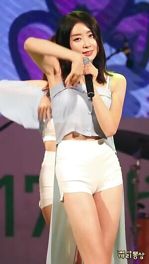 Stellar - GaYoung fat cameltoe