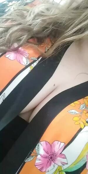 my manager was a bit distracted in our 1-1 meeting today 🤔