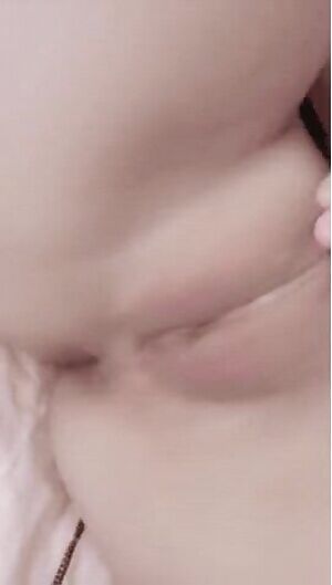 Tight teen in tiny bikini