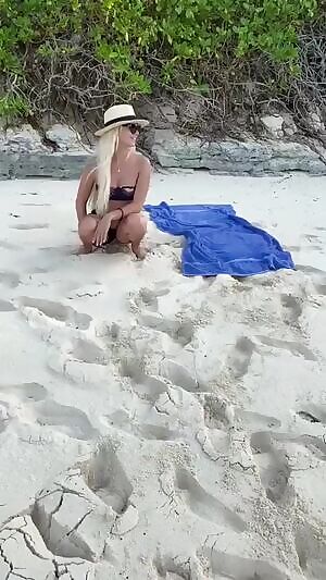 Peeing on the beach