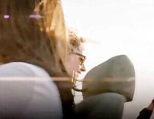 Kristen Stewart and Naomi Scott