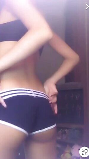 Korean Girl Teasing Her Cute Ass