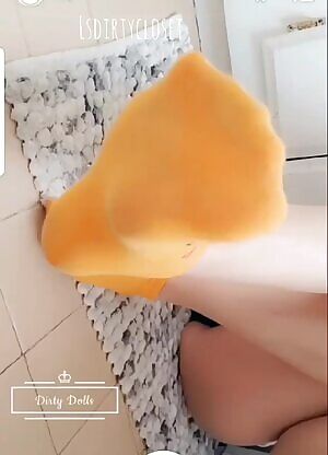 Cute Feet!🦶🏻 Cute Socks! 🧦What More Can You Ask For?😜  《KIK》Lsdirtycloset