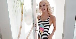 Kenzie Reeves working it out