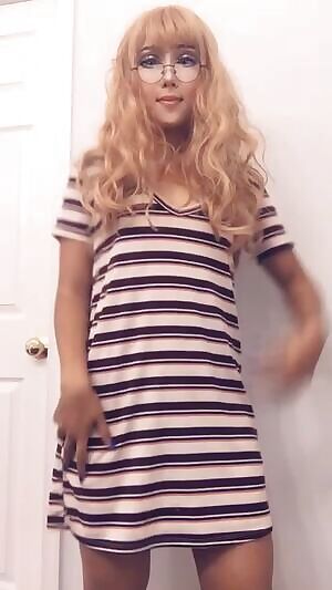 Let me show you what’s under my dress 💕