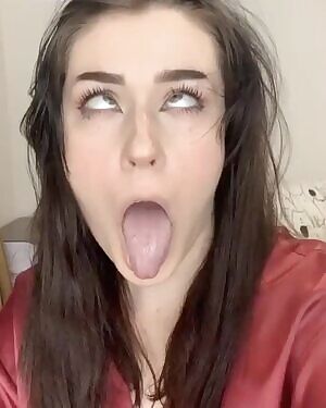 Your lil’ ahegao whore