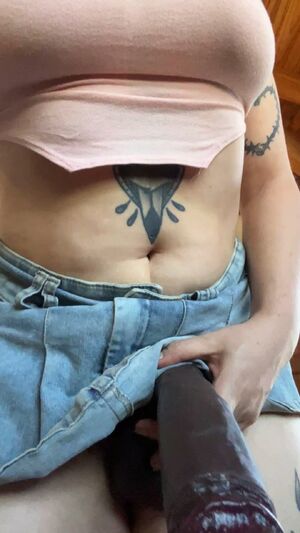 Betacuck Curvy Domination Dominatrix Drool