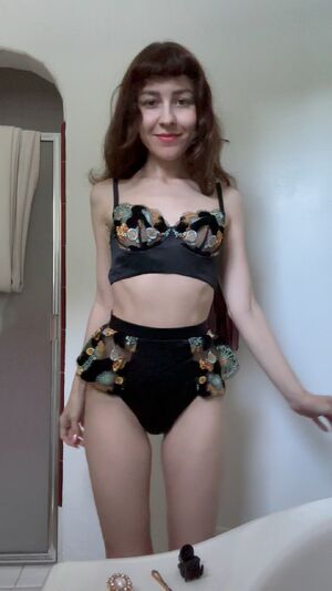 Hippie Chicks Amateur Ass Bikini Cute