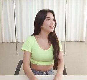MAMAMOO Solar poledance livestream
