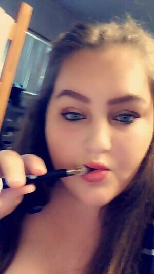 Weed n titty😂😜