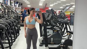Latinas Babe Big Ass Curvy Fit
