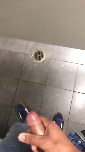 Idk why I get so horny at work 😅