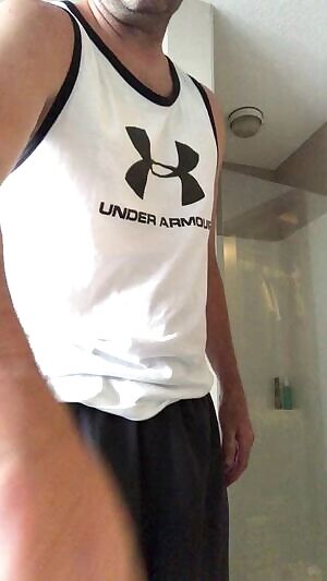 getting naked for you has motivated me to keep getting in better shape. Getting messages from sexy women who's pictures I've jerked off to is just an added bonus.