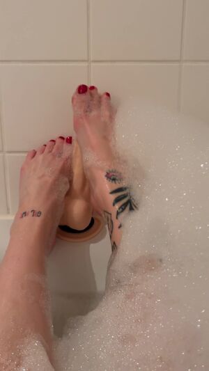 Love not Warcraft Dildo Erotic Feet