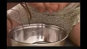 Love the sound of engorged veiny breasts spurting Milk into a bowl