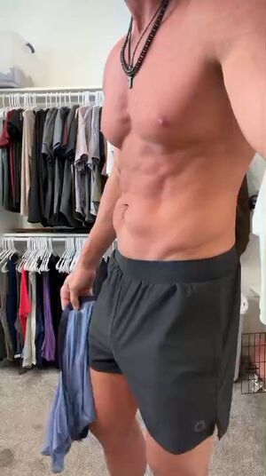 Gay Muscle Amateur Fit Fitness NSFW