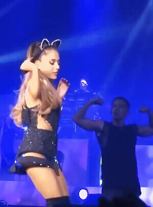 This gif made me cum so hard