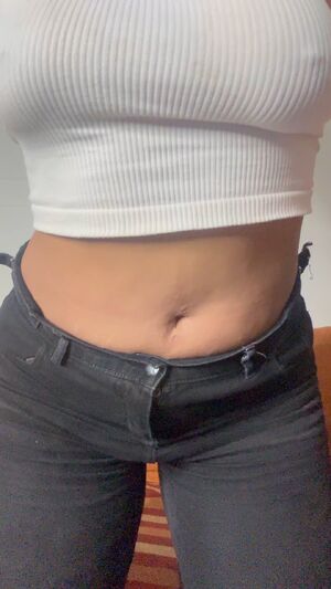 Femdom Cum Feeding Belly Button Curvy