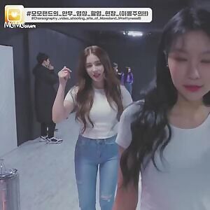 Momoland - Nancy's ass getting clapped