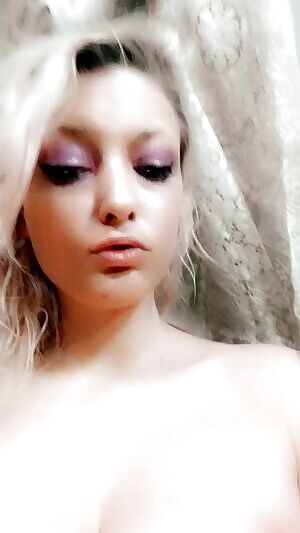 Had a yuck Monday I have all the stress relief you need      ***FETISH CONNOISSEUR*** contact, price, and toy list in the comments