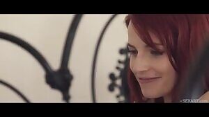 Nekane & Leila Smith tie each other to the bed