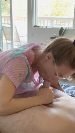 Dick Sucking Lips 19honeysuckle Blowjob MILF