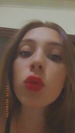 Navigating the Nintendo Switch menu with my Wiimote controller!