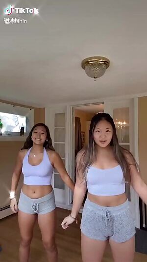 Asian Sisters Dancing on TikTok