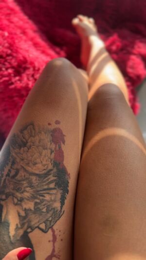 Femdom Feet Brunette Colombian_Goddess Domina Dominatrix