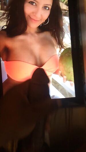 Me jerking to this sexy columbian girl. pm me for requests.