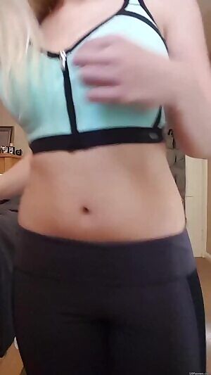 Blonde unzips, then bounces