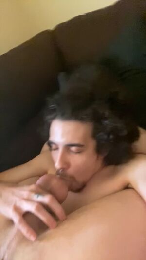 Self Sucking / Licking Amateur Autofellatio