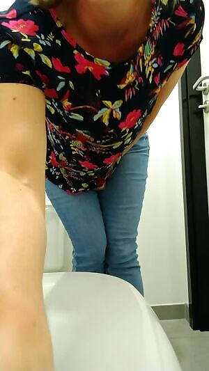 Lately the office eels so lonely