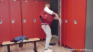 Katana Kombat - The Nerd Nails The Girl