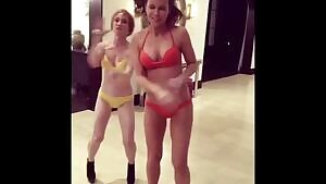 Kate Beckinsale is an absolute sex bomb!