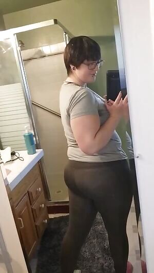 get your own big-titty goth gfe!