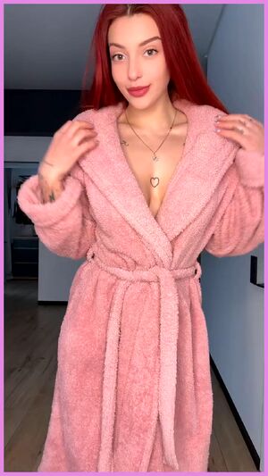 Dyed Pubic Hair Booty Brunette Cute