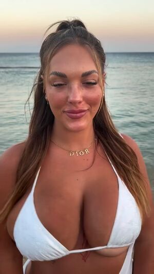 Huge knockers