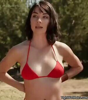 Cortney Palm in the 2014 American horror comedy film: Zombeavers