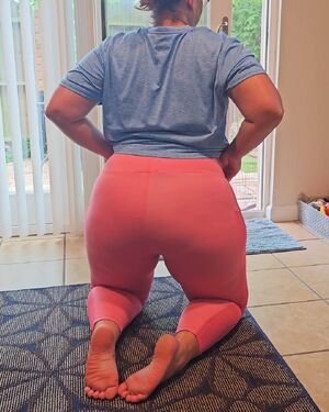 Big Booty Whooty Ass MILF Pawg