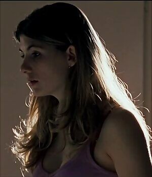 Jodie Whittaker in 'Vénus'