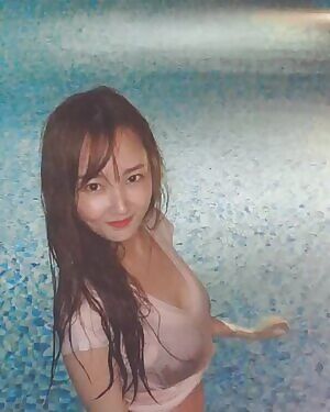 Dal★Shabet/Uni.T - Sunlight Woohee Swimming