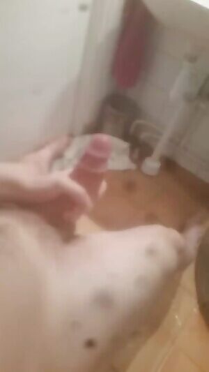 Without a doubt one of, if not, my biggest load. My camera is broken but hopefully the cumshot makes up for that. PMs welcomed.