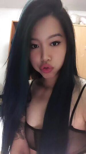 cum into this dark, wet, juicy abyss