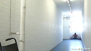 Strip Science - Aletta Ocean, Franceska Jaimes