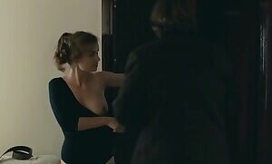 Sandrine Bonnaire plot in 'Police'