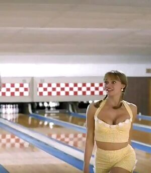 Vanessa Angel in Kingpin