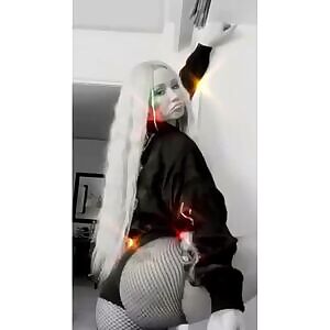 I want to watch Iggy Azalea get fucked