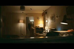 Aimee Lou Wood's natural tits